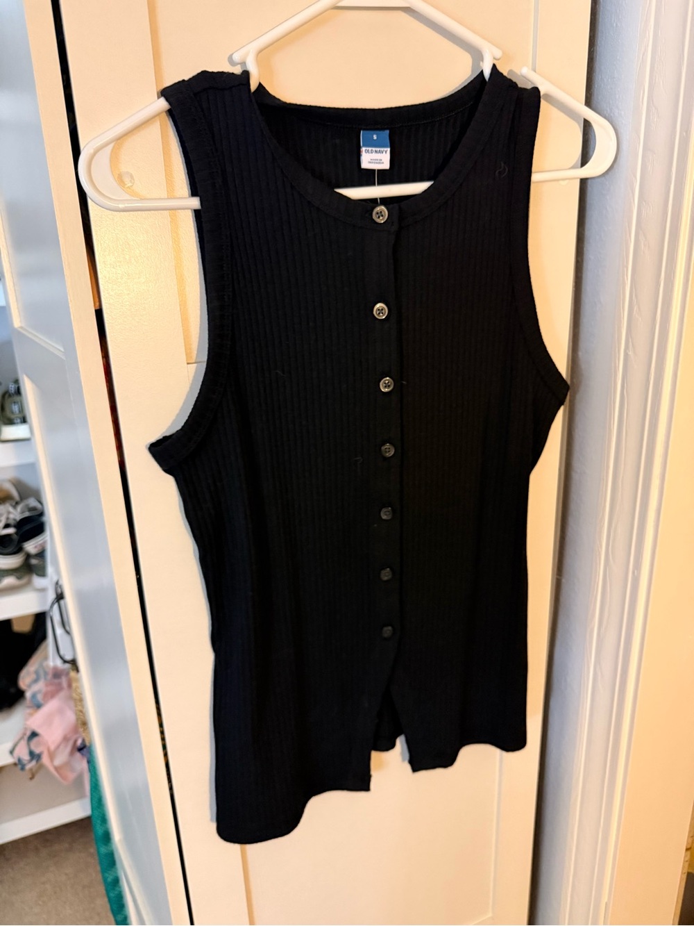 Old Navy Black Ribbed Button-Front Tank